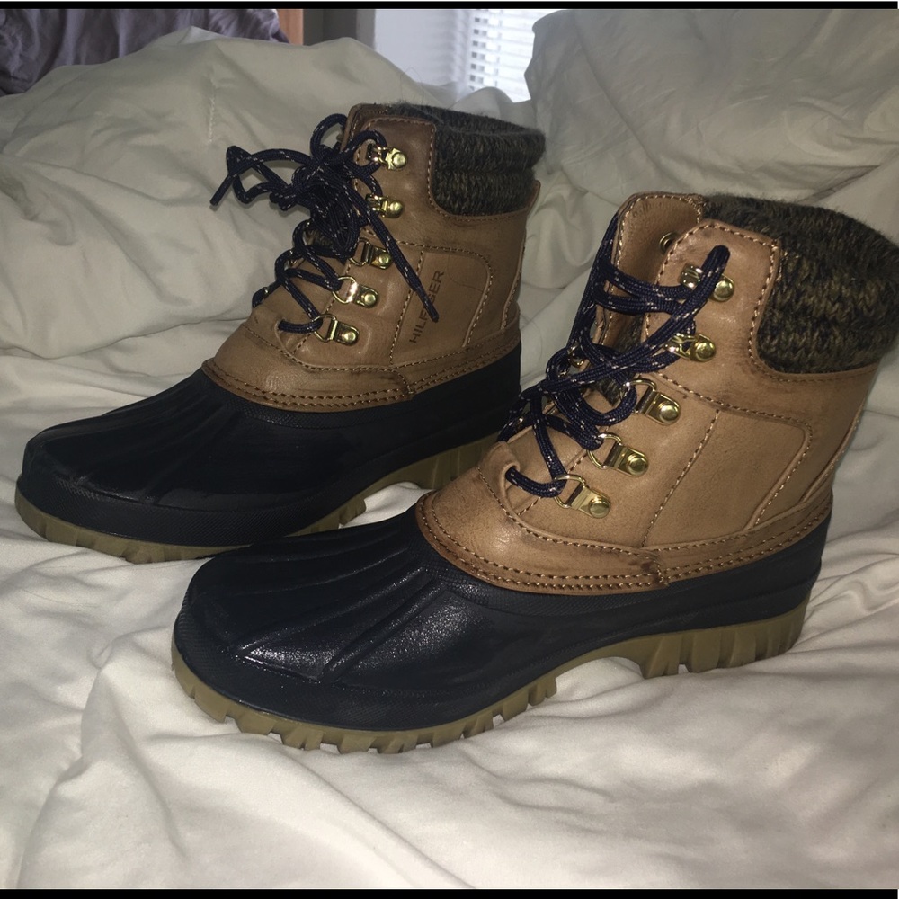 Tommy Hilfiger duck boots